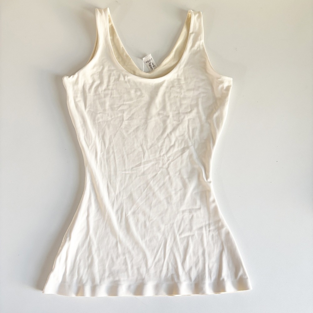 Red Hot by Spanx Womens Reversible Smoothing Shapewear Camisole Top Ivory Size L